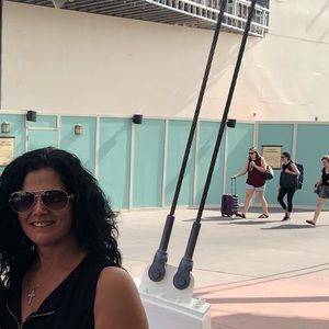 Meet your Posher, Gina